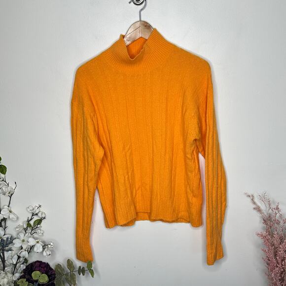 J. CREW Ribbed Mockneck Sweater in Supersoft Yarn Tangerine Orange Sz M {3N12} - Picture 2 of 6